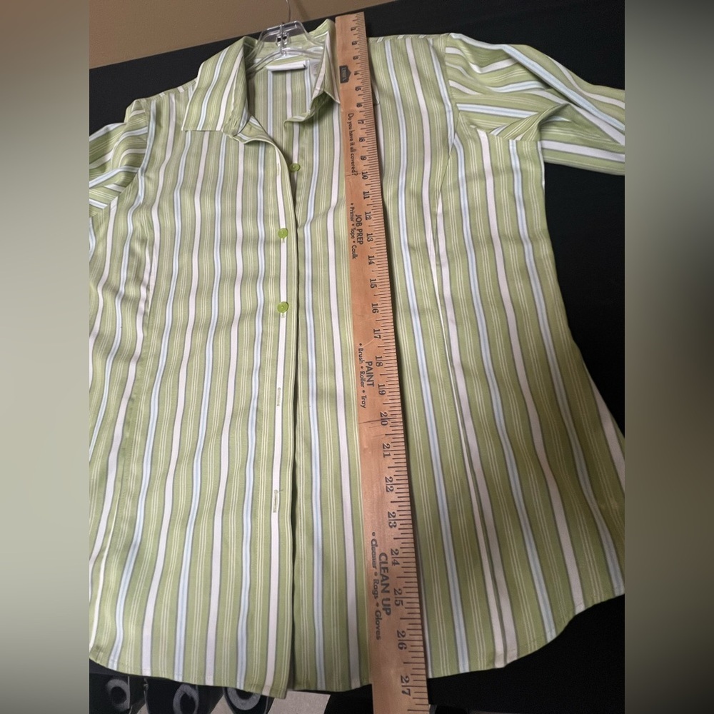 LIZ CLAIBORNE NON-IRON GREEN/WHITE STRIPE LONG SLEEVE BLOUSE. SIZE 8 NWOT - Picture 8 of 9
